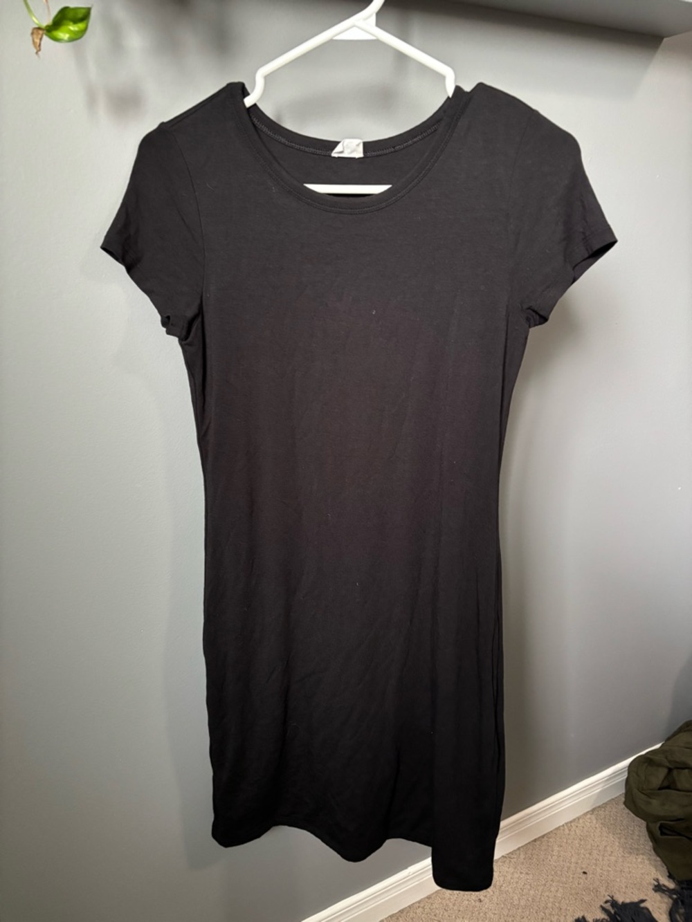 Aritzia Wilfred Black Short Sleeve Tee Dress